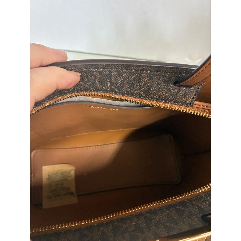 Michael Kors Evelyn Small EW TZ Tote Brown Acorn Logo Bag 30F5GQ9T5B NEW - Picture 5 of 8